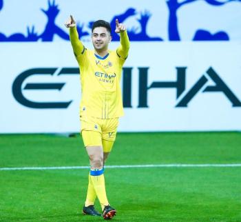 غاب الهلال .. وسطعت شمس النصر