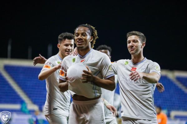 الهلاليسطع في الأحساء