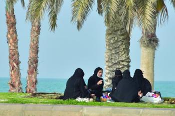 الاعتداءات الجبانة تزيد أهالي رأس تنورة تلاحما وترابطا