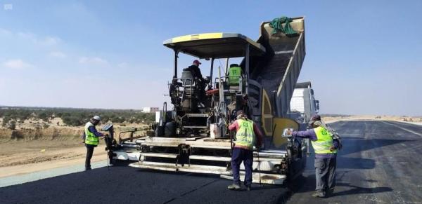 استمرار أعمال طريق السيل الكبير - الرياض السريع