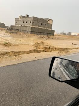 «ضاحية الجبيل».. محلات تموينية غائبة وطرق غير ممهدة