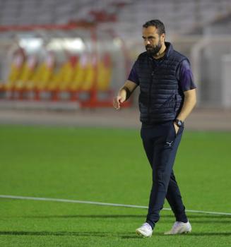 المناعي يبحث عن التوازن أمام الهلال