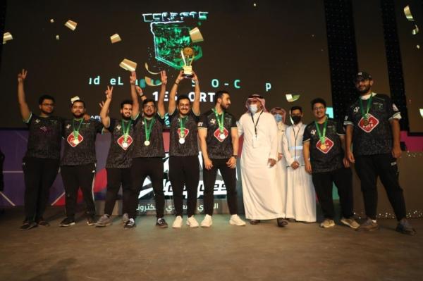 01 Esports ينهى الدوري الإلكتروني ببطولتين