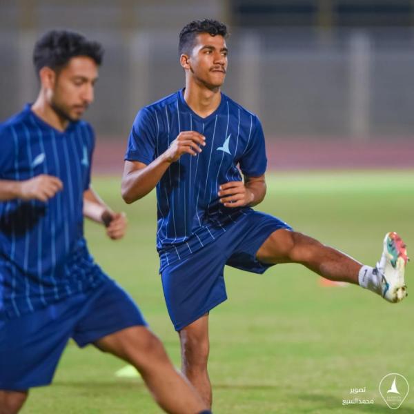 الخليج يتسلح بالشباب أمام الفيحاء