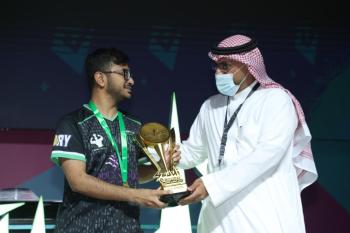 01 Esports ينهى الدوري الإلكتروني ببطولتين
