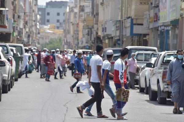 «صبيخة الخبر».. تكدسات العمالة بؤر لتفشي كورونا
