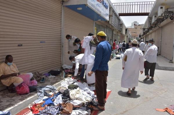 «صبيخة الخبر».. تكدسات العمالة بؤر لتفشي كورونا