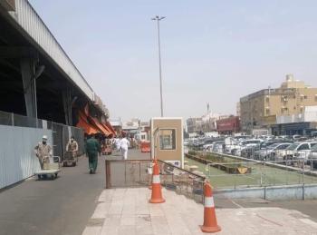 جدة .. إتلاف 30 طناً خضروات وأغذية مجهولة المصدر