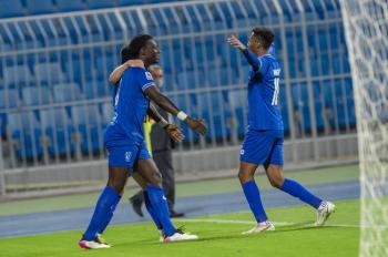 الهلال يزاحم استقلال دوشنبه على الصدارة بثلاثية أجمك