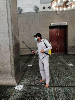 بينهم الشرقية.. إغلاق 9 مساجد مؤقتاً وإعادة فتح 12 