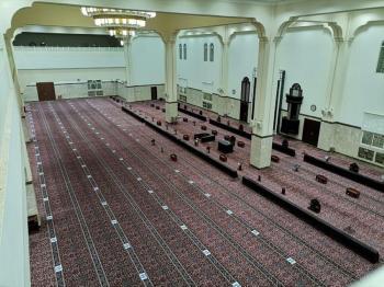 إغلاق 13 مسجد مؤقتاً بعد ظهور إصابات كورونا وإعادة فتح 5 آخرين