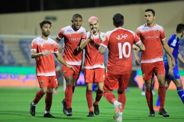 الوحدة.. يتنفس الصعداء بالفتح!