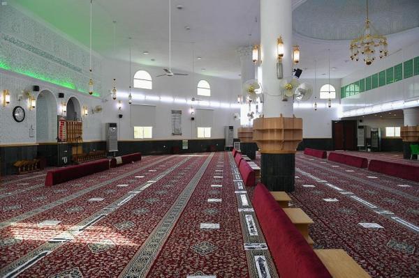 إعادة فتح 30 مسجداً في 5 مناطق بعد تعقيمها