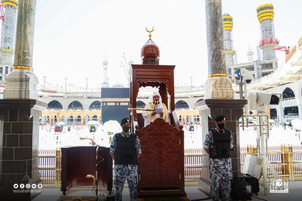 السديس: من فضل الله على بلادنا اضطلاعها بجمع كلمة المسلمين 