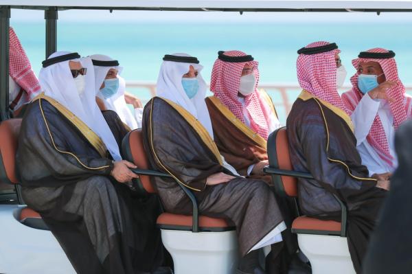 أمير الشرقية يدشن الواجهة البحرية بحي السيف بالدمام