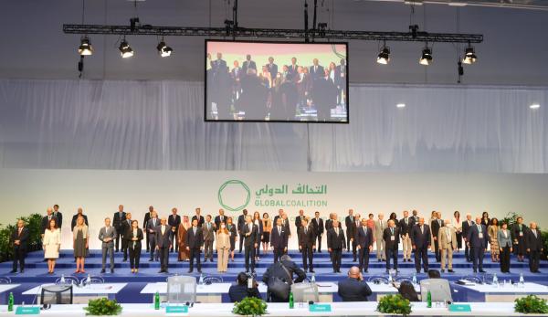وزير الخارجية يشارك في اجتماع التحالف الدولي ضد داعش