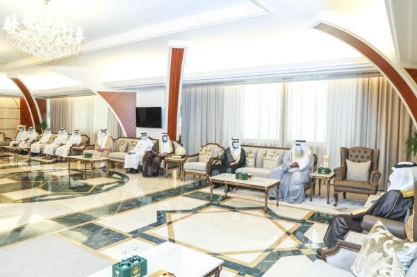 أمير الشرقية : شباب الوطن يقوم بأدوار تطوعية كبيرة