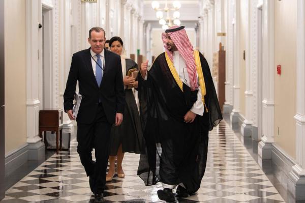 نائب وزير الدفاع يناقش الأوضاع في اليمن مع المبعوث الأمريكي