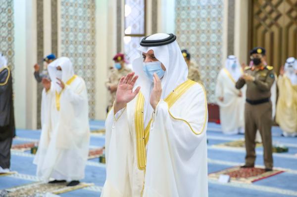 أمير الشرقية يؤدي صلاة عيد الأضحى مع جموع المصلين