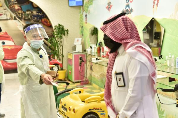 «اللجنة الأمنية» تغلق وتنذر 9 منشآت بالظهران