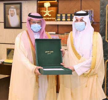 أمير الشرقية يوجه بتطبيق الاحترازات بجسر الملك فهد