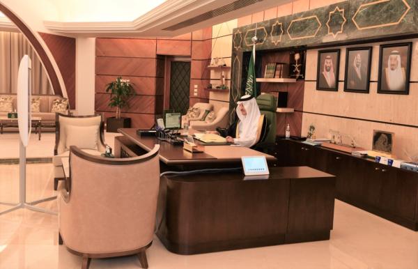 أمير الشرقية يترأس اجتماع مجلس المنطقة بحضور سمو نائبه