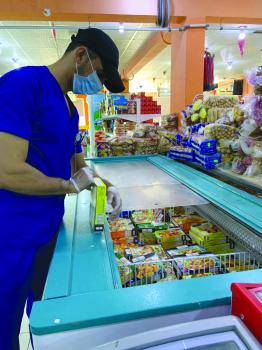 1400 جولة تضبط 105 مخالفات بالأسواق