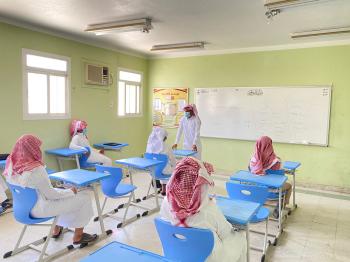 200 ألف معلم ومعلمة تقدموا لاختبار الرخصة المهنية
