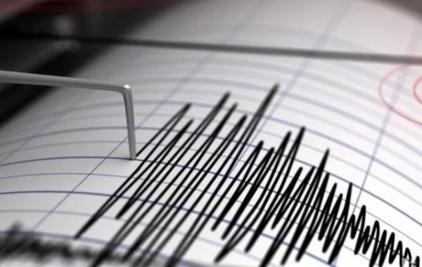 زلزال بقوة 5.7 درجات يضرب إندونيسيا