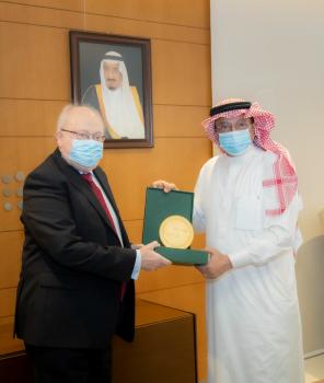 المملكة وبريطانيا يبحثان مجالات التعاون التعليمية
