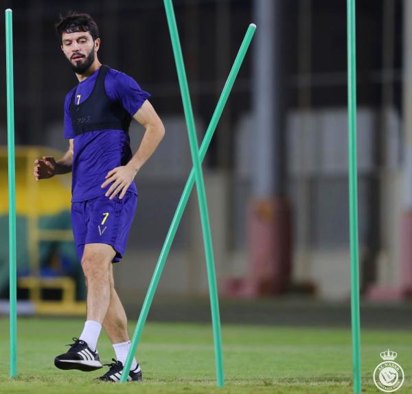 النصر يفتح ملف الفيحاء