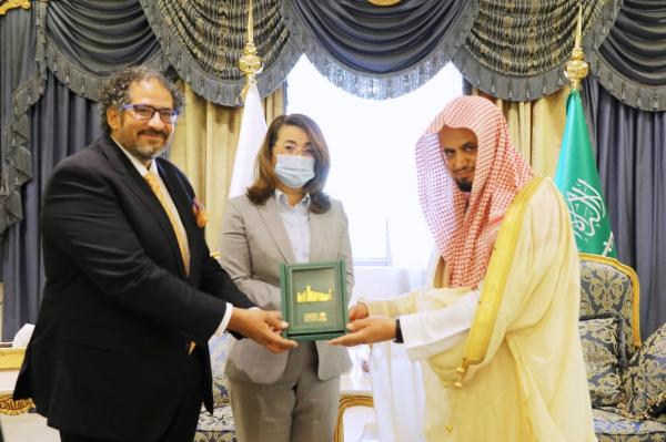 النائب العام يؤكد ضرورة توحيد الجهود لمحاربة آفة المخدرات 