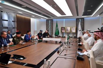 الربيعة يستعرض إنجازات مركز الملك سلمان مع وزير الدفاع العراقي