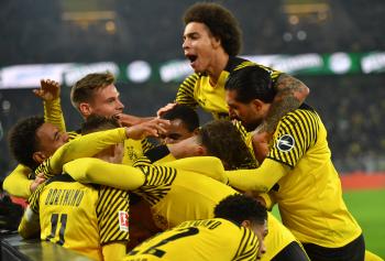 دورتموند يعبر شتوتجارت ويضيق الخناق على بايرن