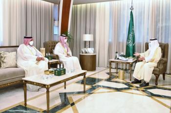 أمير الشرقية يبحث الموضوعات المشتركة مع سفير قطر
