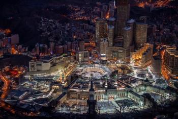 تطوير مسارات الدخول والخروج من المسجد الحرام لخدمة الحجاج والمعتمرين