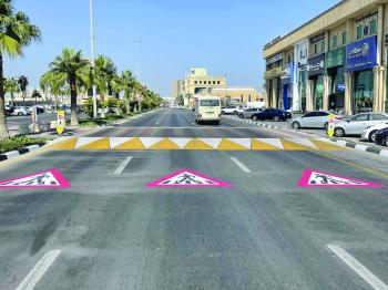 صيانة معابر المشاة بمحيط مدارس الخبر