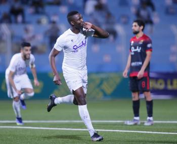 الخليج وهجر.. يستمران في صراع الصدارة!