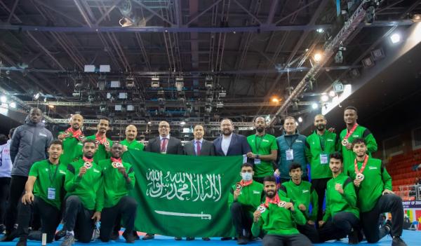 حامدي.. يطرح الإيراني أرضا ويتوج بالذهب!