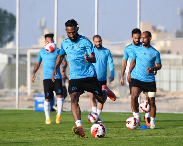 رغبة الهلال تصطدم بطموح الفتح