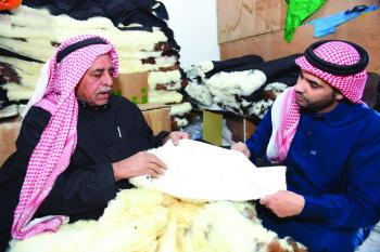 «الفروة»..رداء الشتاء في الحدود الشمالية