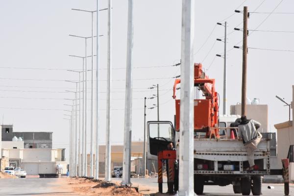 تركيب واستبدال فوانيس الإنارة بالقيصومة