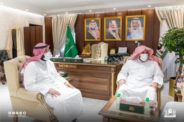«المحيميد» يبحث تطوير التعاون مع مدير الهلال الأحمر بمكة