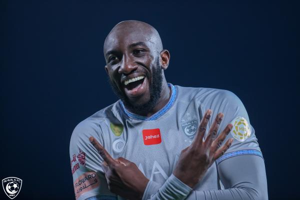 هذا هو الحال .. غيم ومطر وهلال