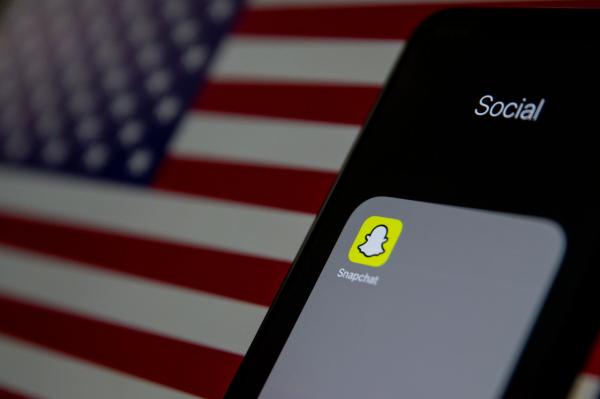 «ميتا» و«سناب» تواجهان دعوى قضائية لتسببهما بانتحار طفلة