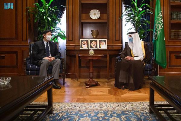 «الجبير» يستعرض العلاقات مع مبعوث الحكومة الصينية