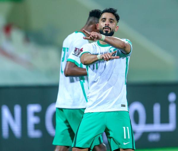 الفرد.. ماذا عن السر.؟!