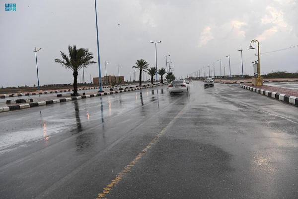 سحب رعدية ممطرة على جازان حتى الثامنة مساءً