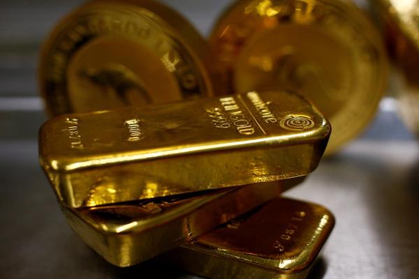 تراجع أسعار الذهب في المعاملات الفورية 0.2 %