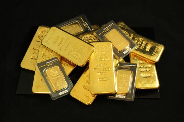 انخفاض الذهب مع ترقب الأسواق بيانات التضخم الأمريكية